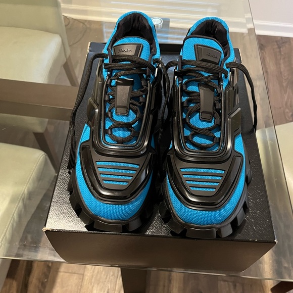 Men’s Prada Cloudbust sneaker black and blue size 8 - Picture 4 of 4